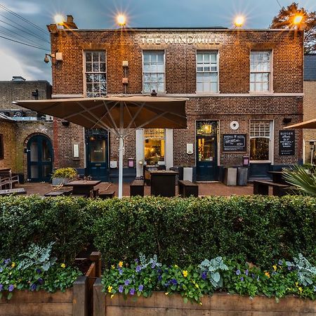 Hotel The Windmill On The Common London Exterior foto