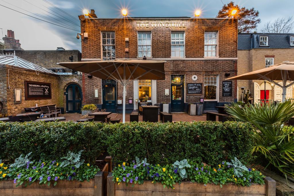 Hotel The Windmill On The Common London Exterior foto